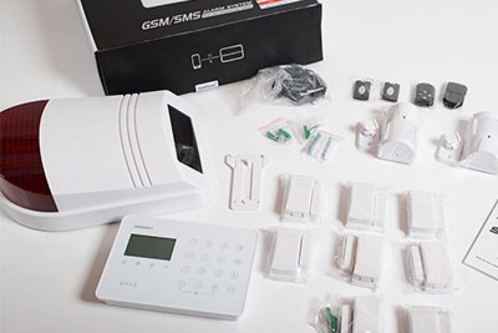 Safe2Home SP110 Test-GSM Alarmanlage mit Solar-Sirene und RFID