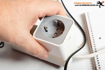 Osram-Smart-ZigBee-Steckdose-fuer-Alexa