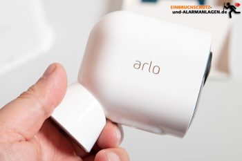 Arlo-Ultra-Test-4k-Ueberwachungskamera-Magnethalter-2
